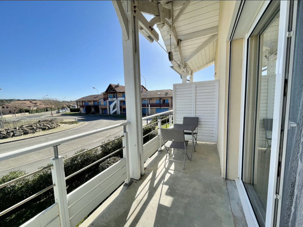 Louer une maison à la semaine en juillet à Biscarrosse plage avec jardin et parking 