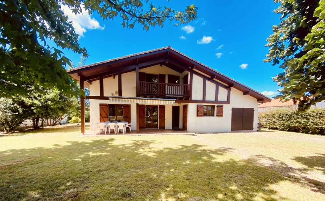 location saisonnière dans les landes pour 8 personnes