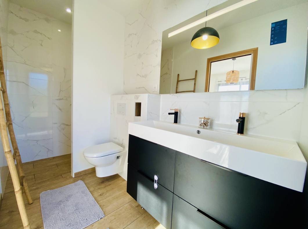 Louer une maison avec piscine dans un quartier calme proche du lac de Biscarrosse et de la plage