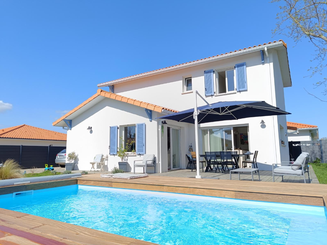 Magnifique villa de location avec piscine à Biscarrosse
