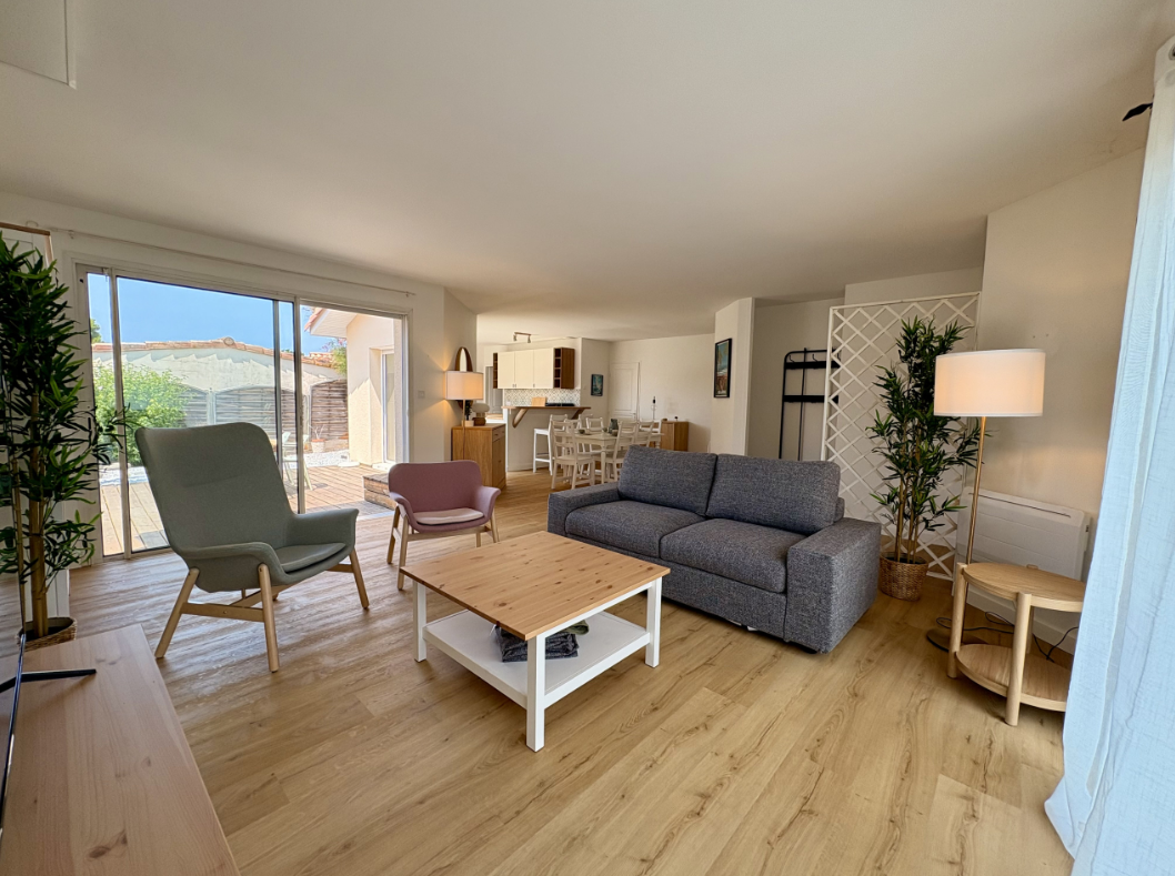 Location saisonnière pour 6 personnes, maison avec jardin et terrasse à Biscarrosse Plage