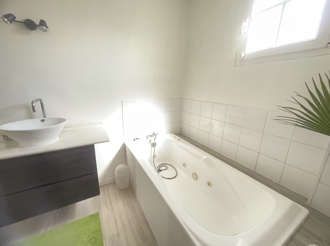 Location saisonnière proche du lac de Biscarrosse pour 6 personnes