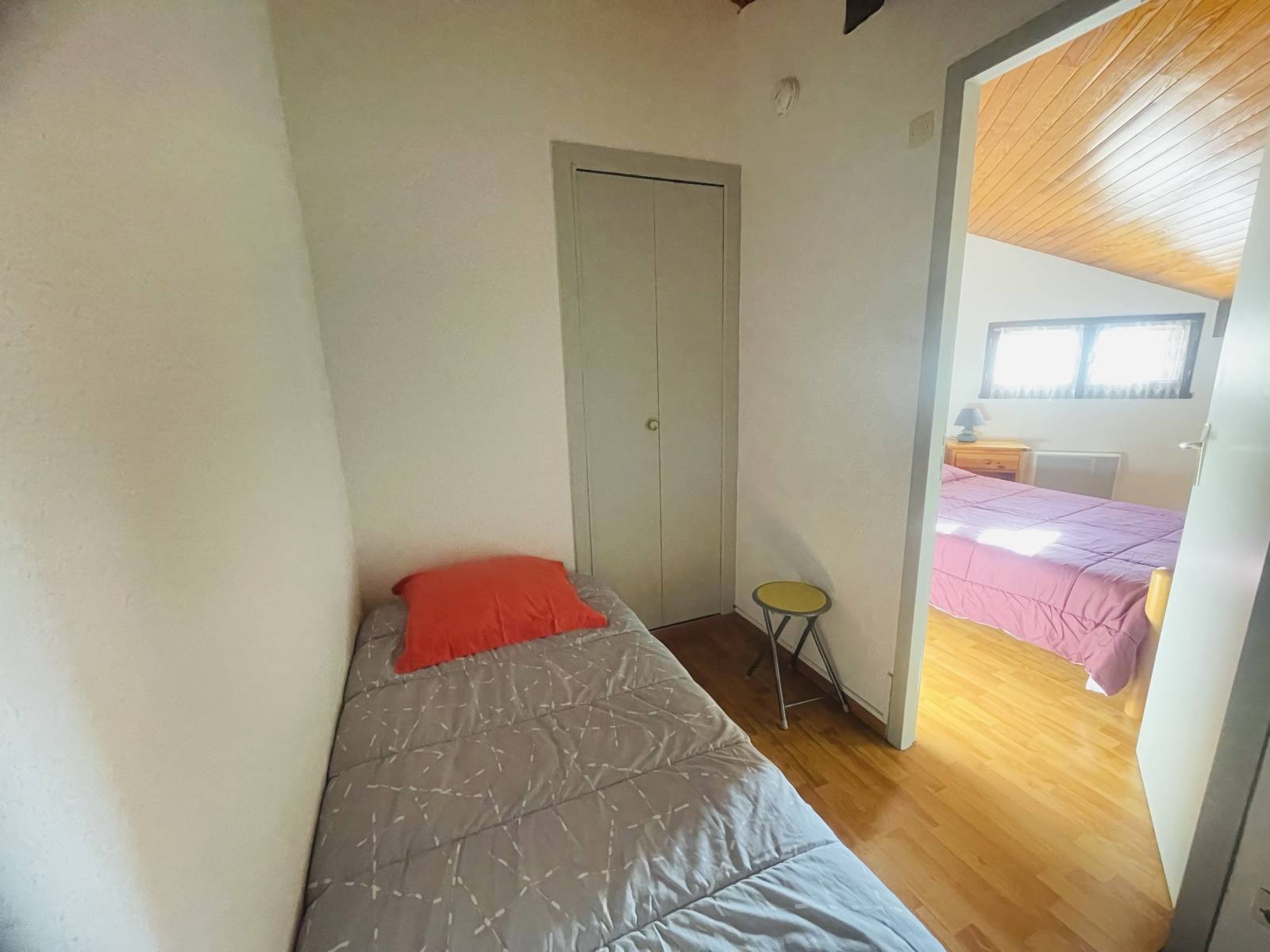 Location de vacances pour 4 personnes avec parking privatif à Biscarrosse Plage