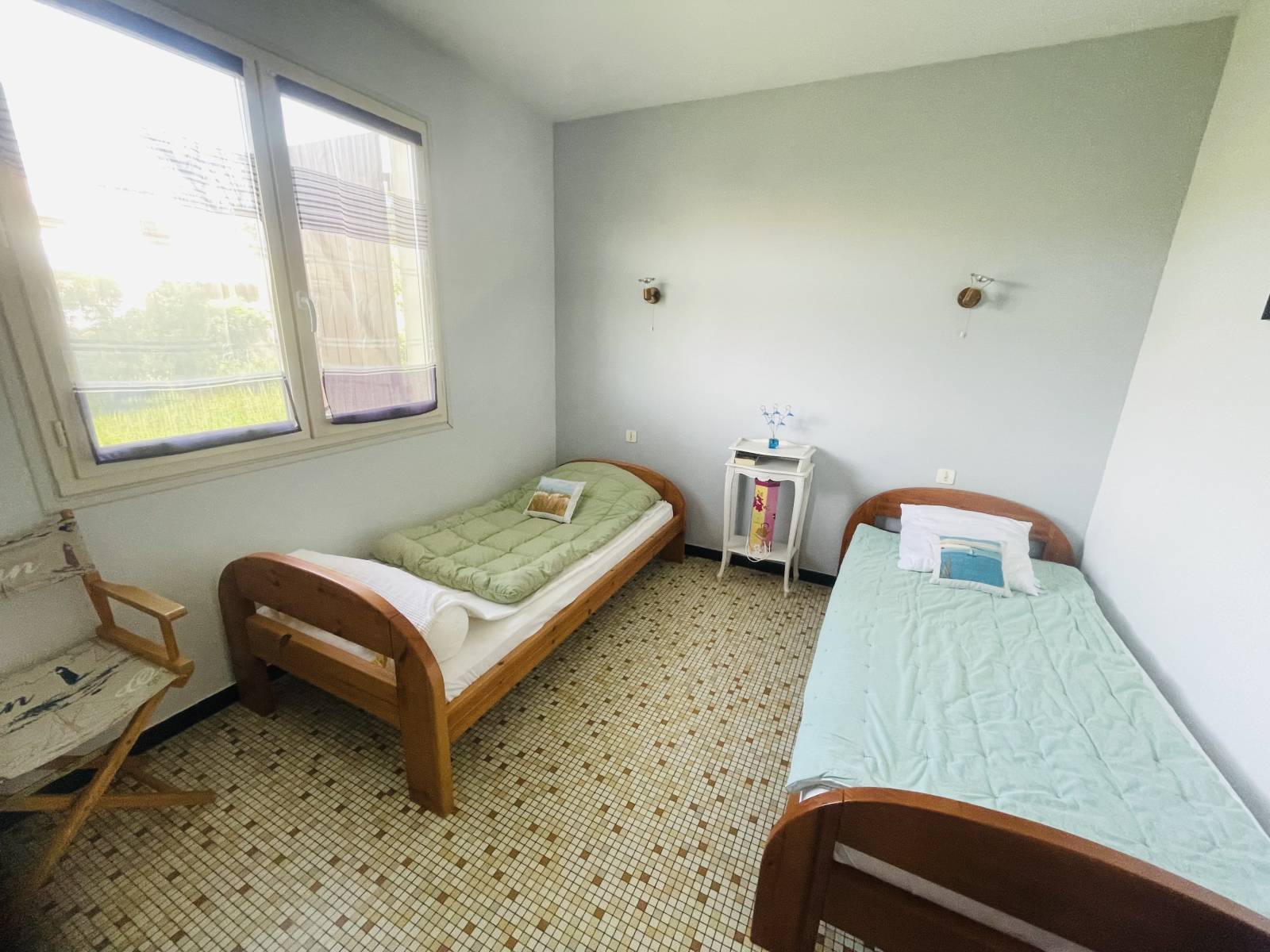 Maison de pays typique à rénover sur son joli terrain au calme