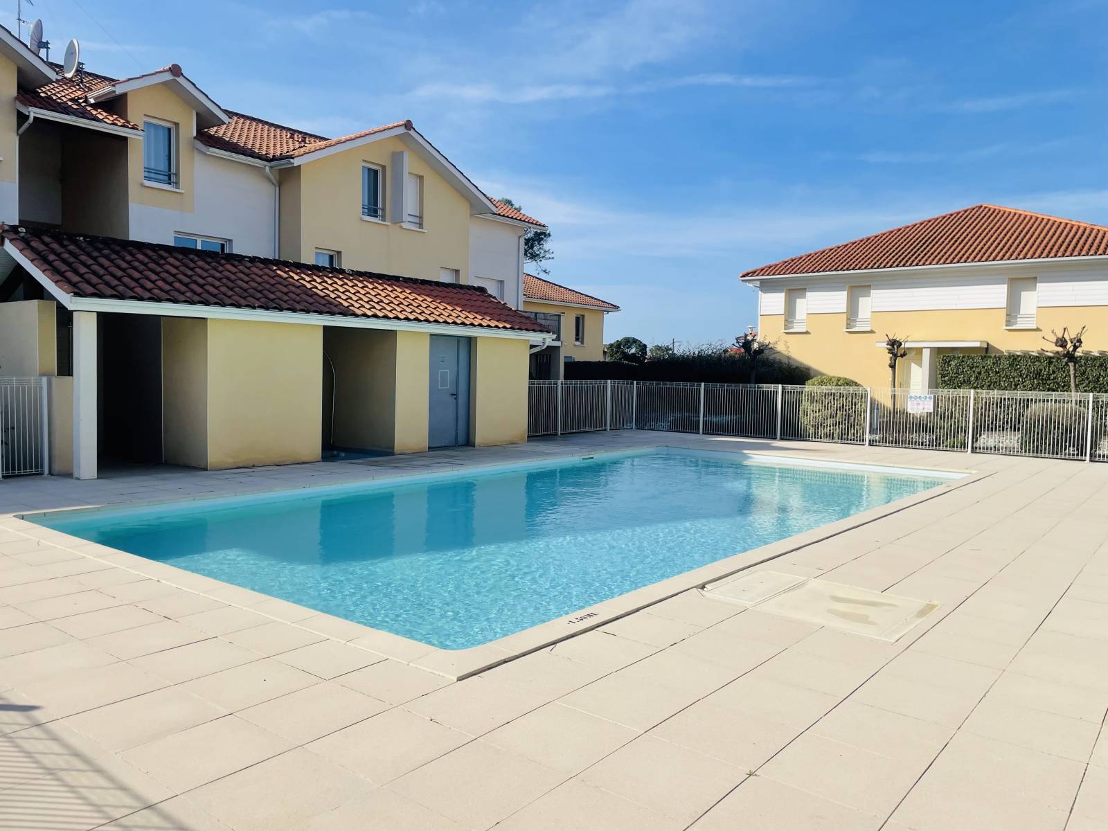 Appartement T3 Duplex 69 m2 avec piscine