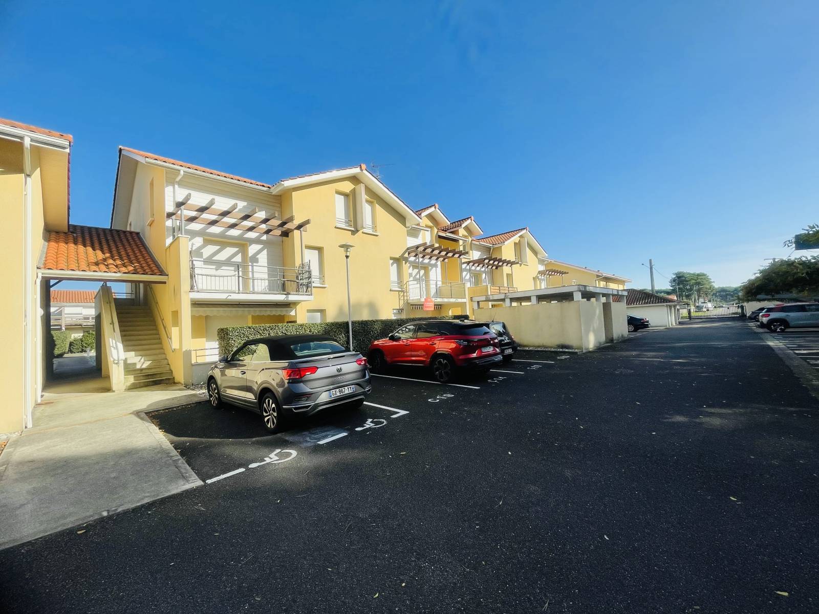 Appartement T3 Duplex 69 m2 avec piscine