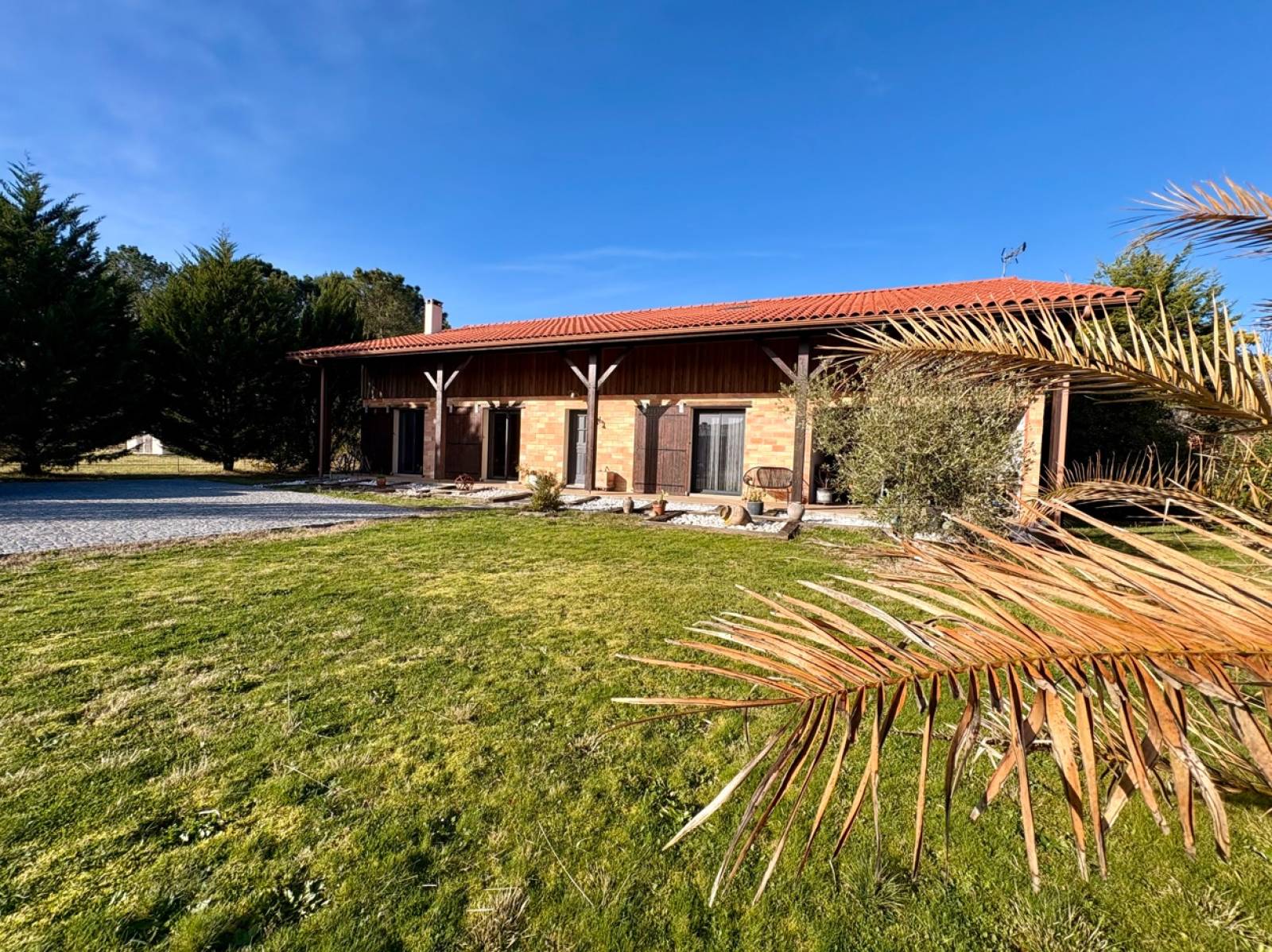 Agréable Propriété de Charme avec 4 chambres à Biscarrosse