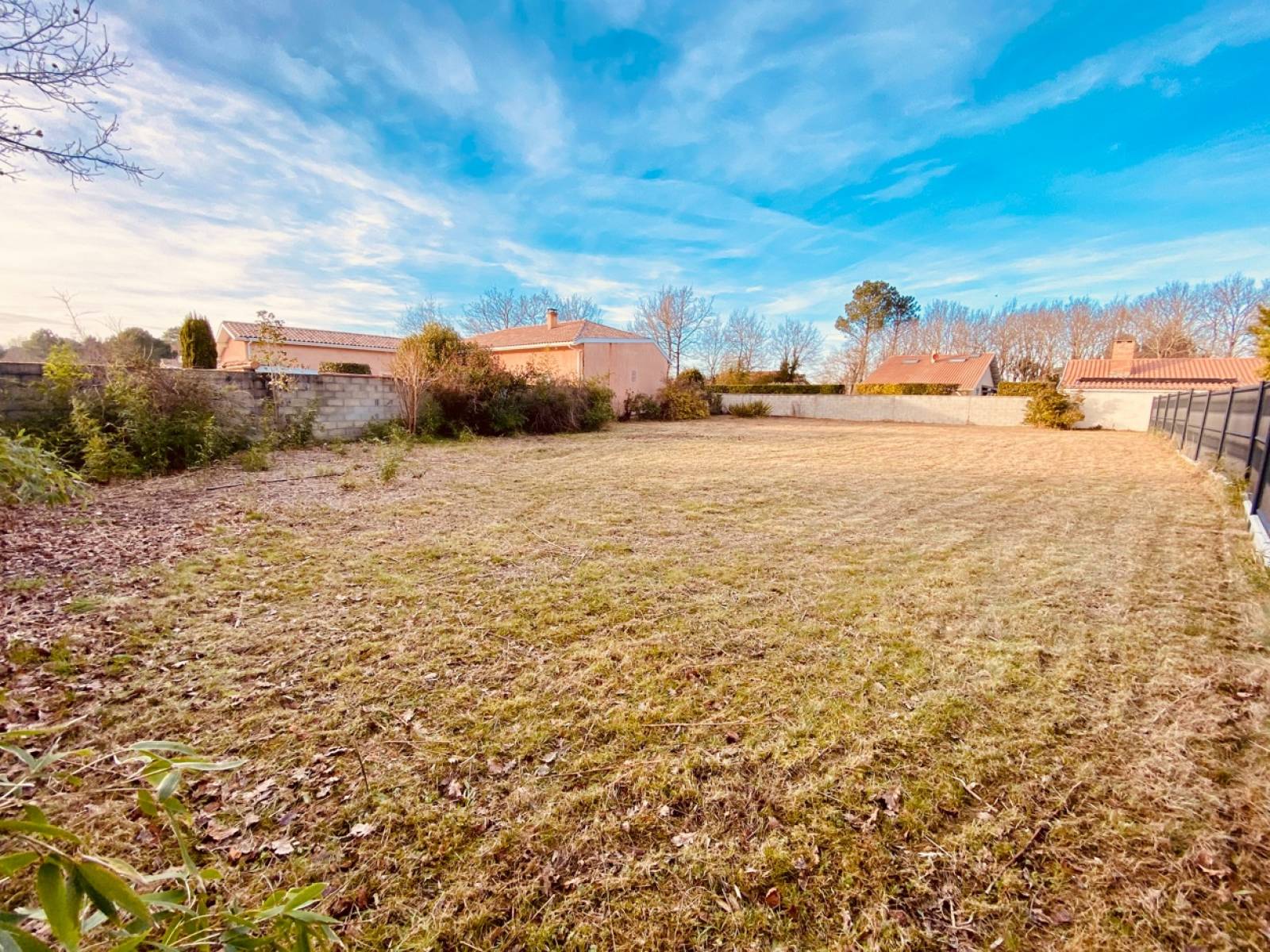 Terrain constructible dans les landes