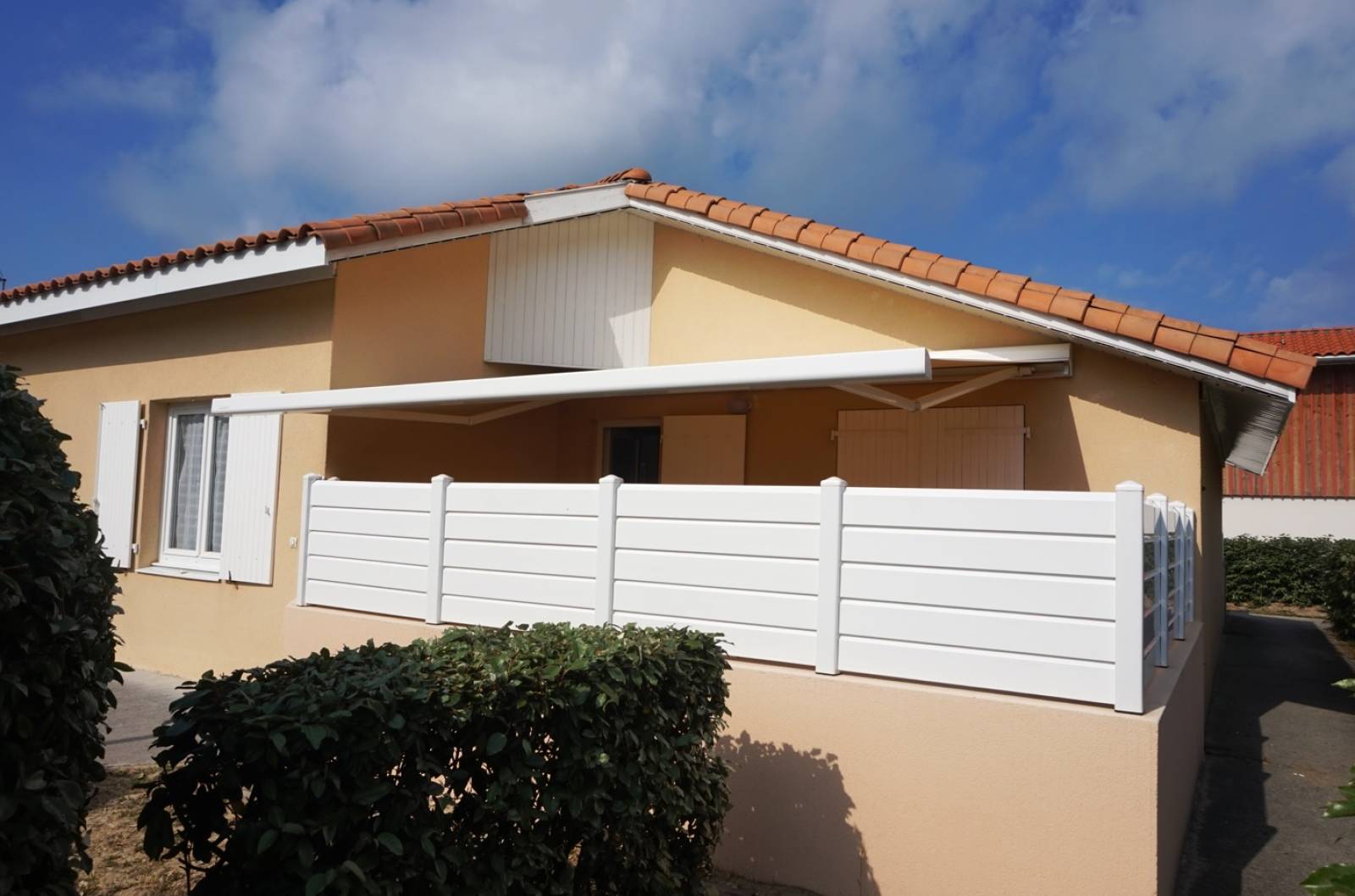 Agréable Pavillon 2 chambres dans une résidence avec piscine à Biscarrosse Plage