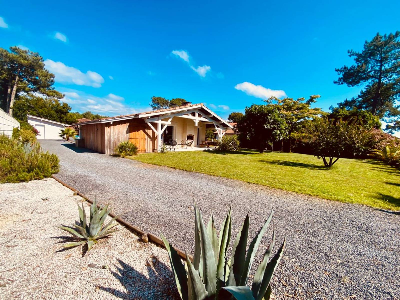 Belle maison rénovée avec 5 chambres à Biscarrosse plage