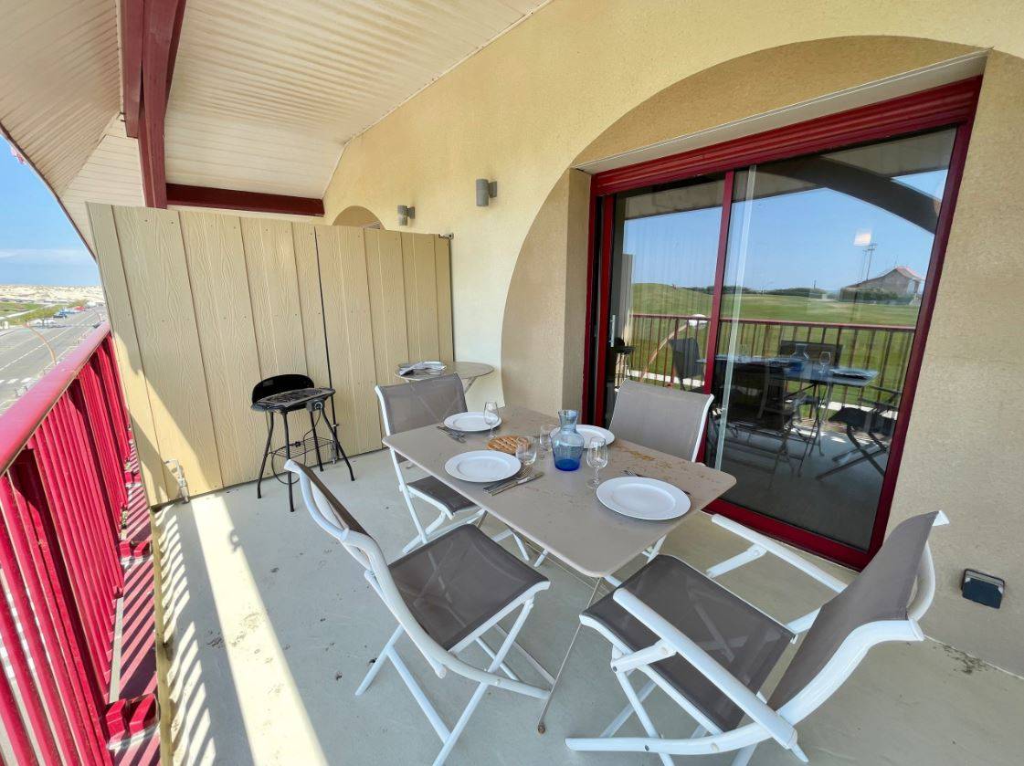 Appartement de standing deux chambres avec magnifique vue sur l'océan