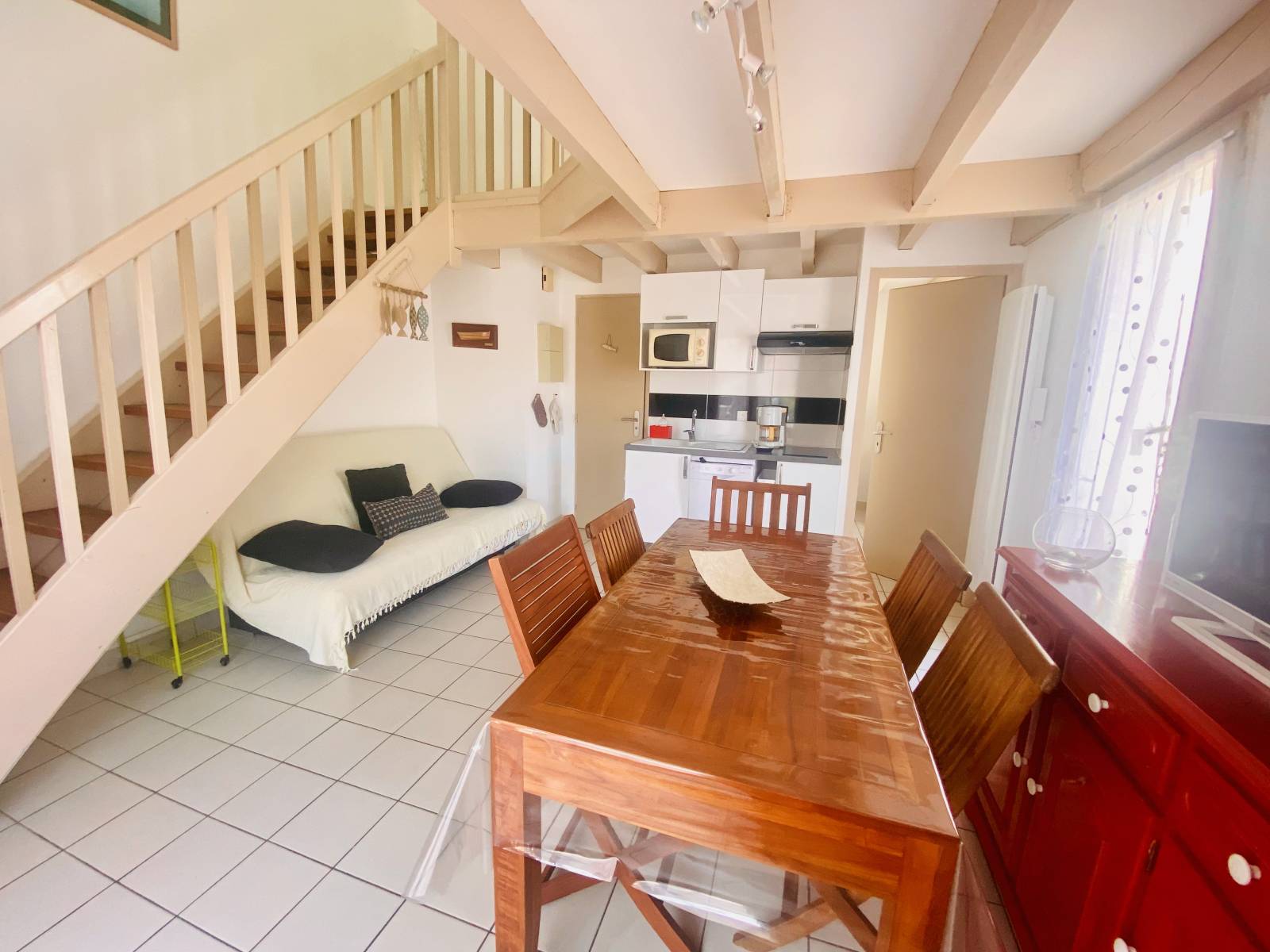 Vendu : Sympathique Pavillon avec 2 Chambres + Mezzanine