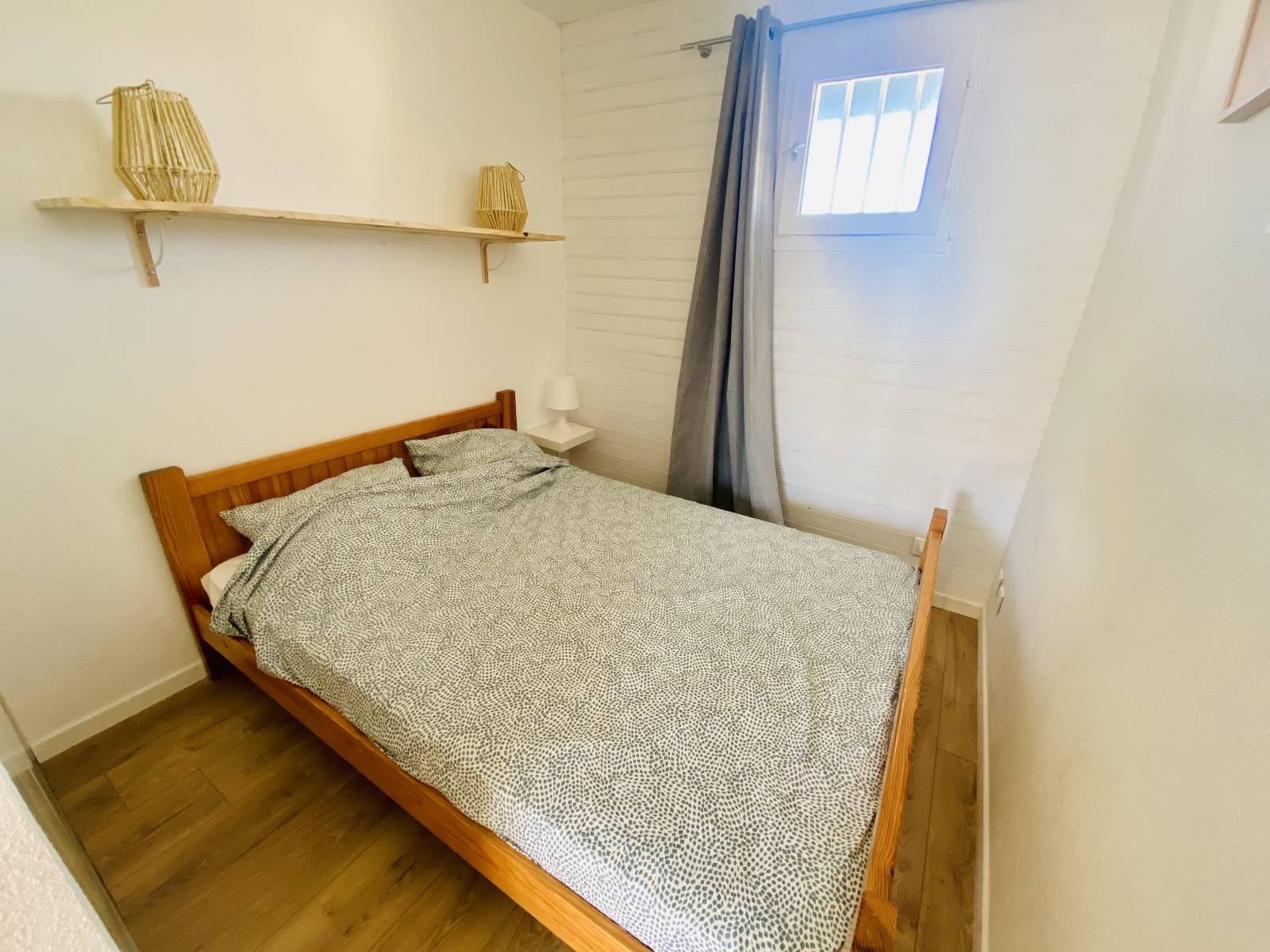 Vendu : Appartement T2 rénové  et équipé , proposé a la vente ,  avec Balcon et parking, proche plage et centre de Biscarrosse