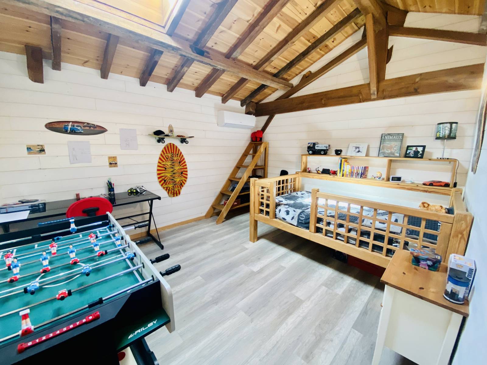 Vendu : Acheter une grange rénovée avec 4 chambres et piscine en centre-ville de Biscarrosse