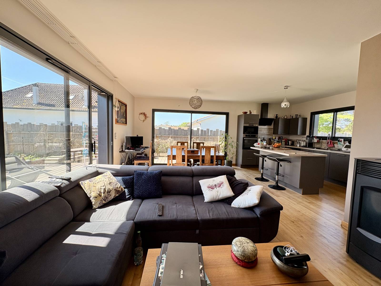 Agréable Maison Ossature Bois avec 3 Chambres à Parentis en Born