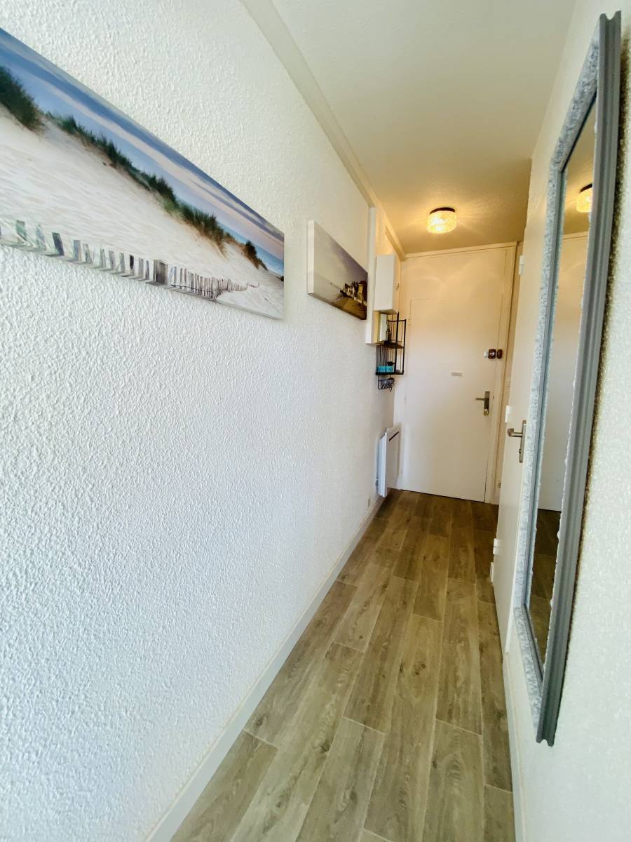 Vendu : Magnifique Appartement T1 Cabine avec Parking proche Plage Centrale