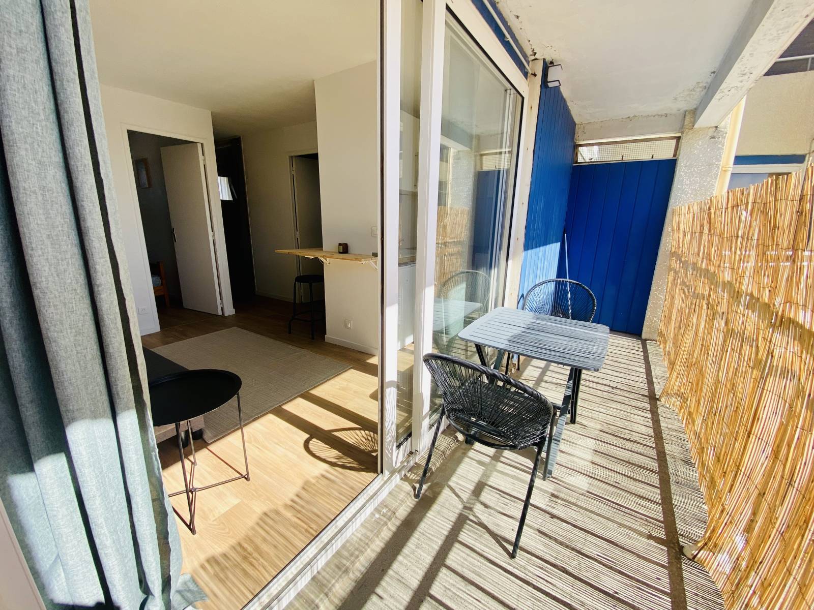 Vendu : Appartement T2 rénové  et équipé , proposé a la vente ,  avec Balcon et parking, proche plage et centre de Biscarrosse