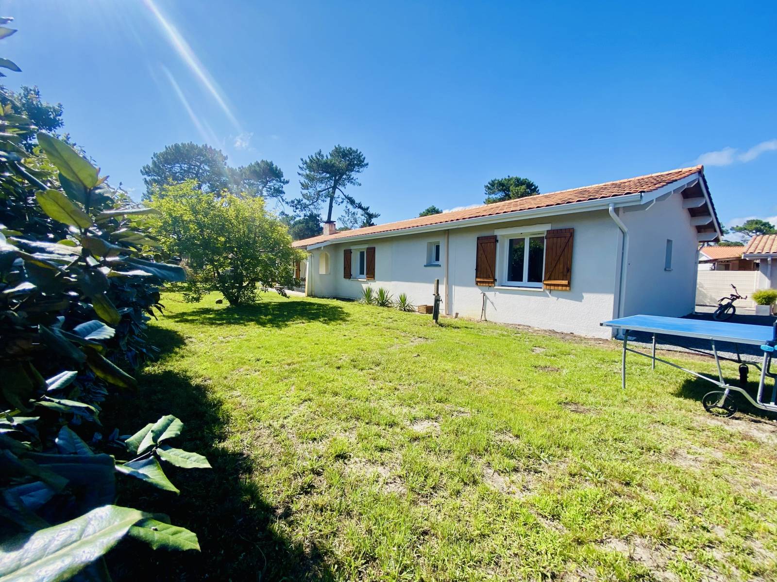 Où acheter une maison avec un jardin à Biscarrosse ?