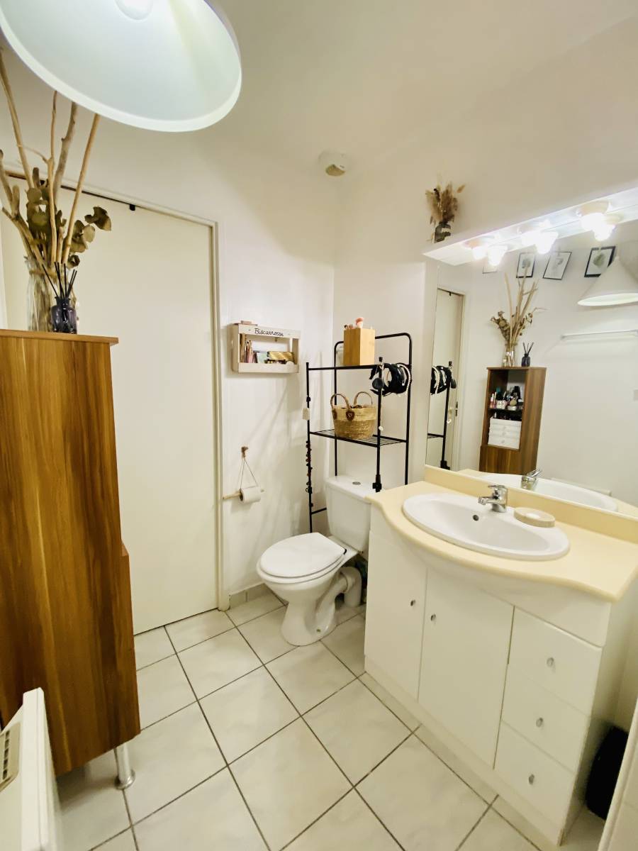 Vendu : agréable maison de type T2 avec terrasse dans résidence privée au centre du Bourg de Biscarrosse