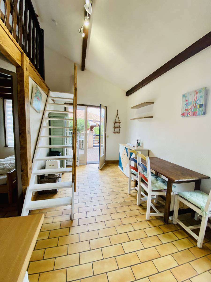 Acquérir un appartement proche de la plage et du centre ville en zone balnéaire