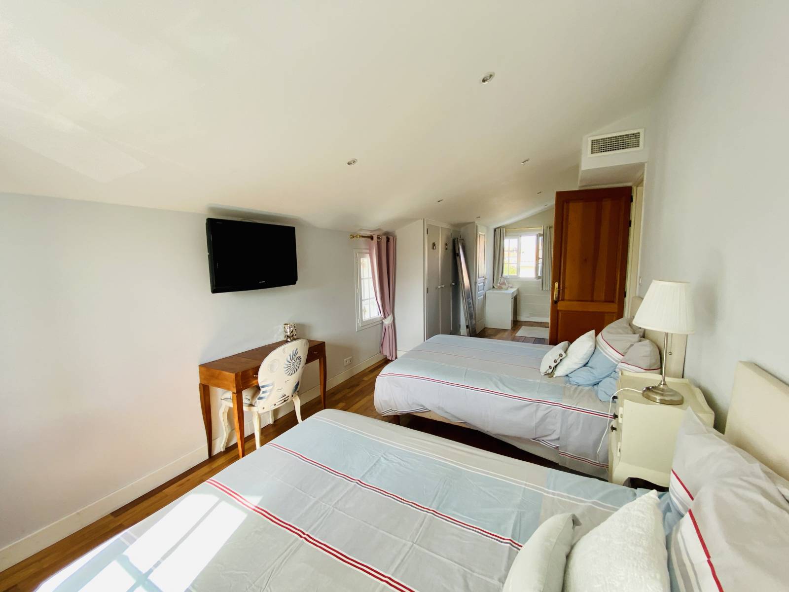 Maison avec peu de travaux et 5 chambres à Biscarrosse plage