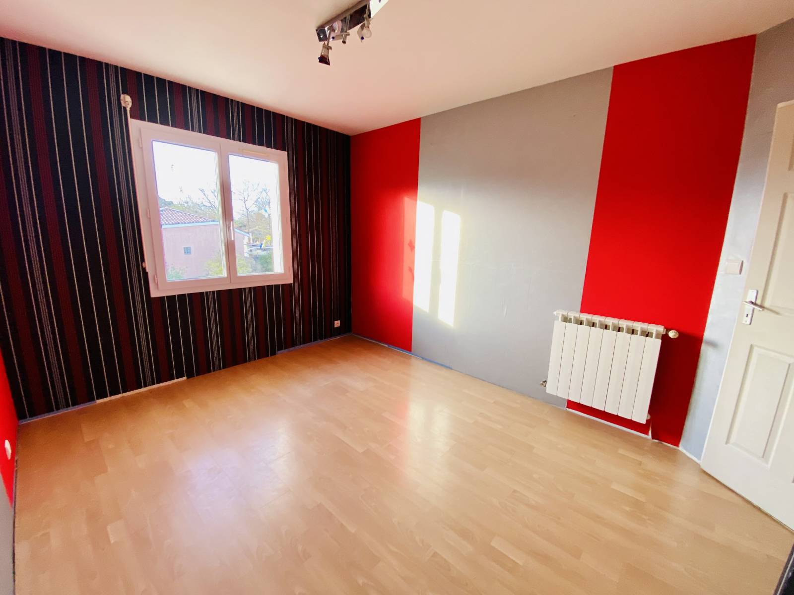 Sympathique Maison Familiale 6 chambres à rénover dans secteur calme