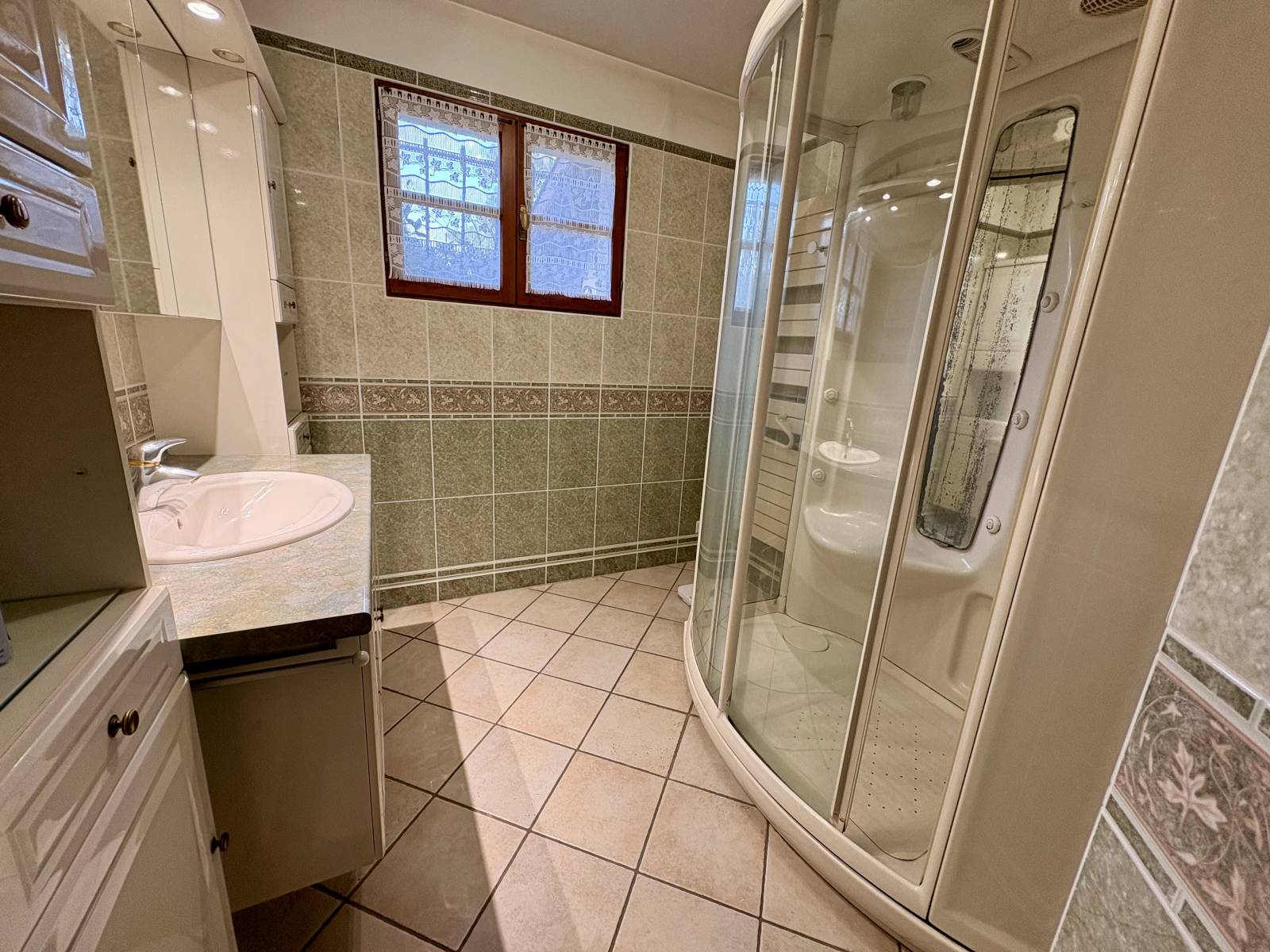 Jolie Maison traditionnelle 4 chambres + Bureau avec piscine à Biscarrosse Plage