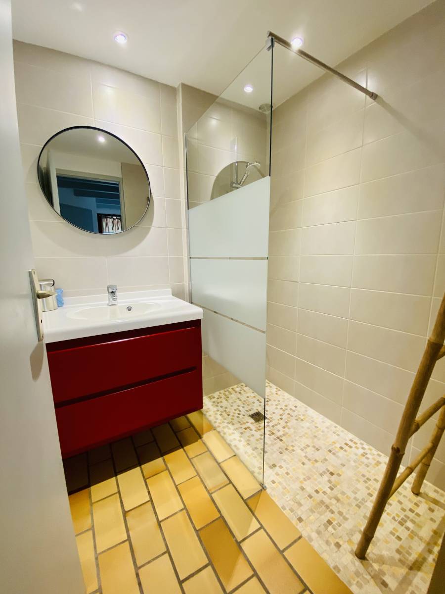 Location de vacances pour 4 personnes avec parking privatif à Biscarrosse Plage