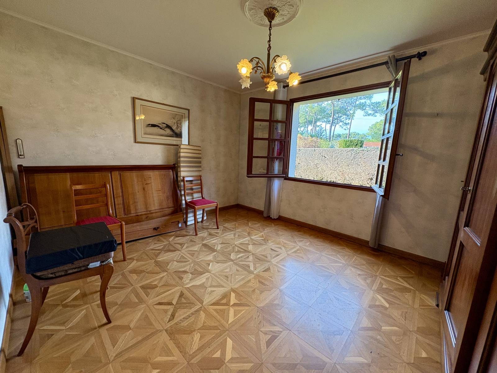 Jolie Maison traditionnelle 4 chambres + Bureau avec piscine à Biscarrosse Plage