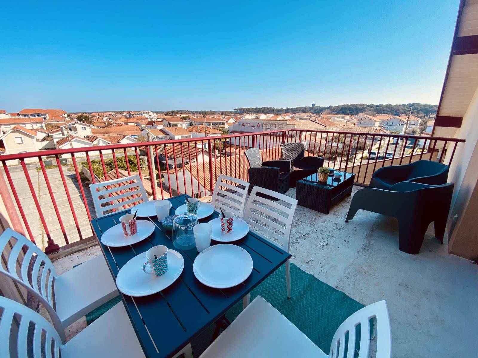 Agréable appartement avec deux chambre plus une cabine avec terrasse en front de mer de Biscarrosse Plage