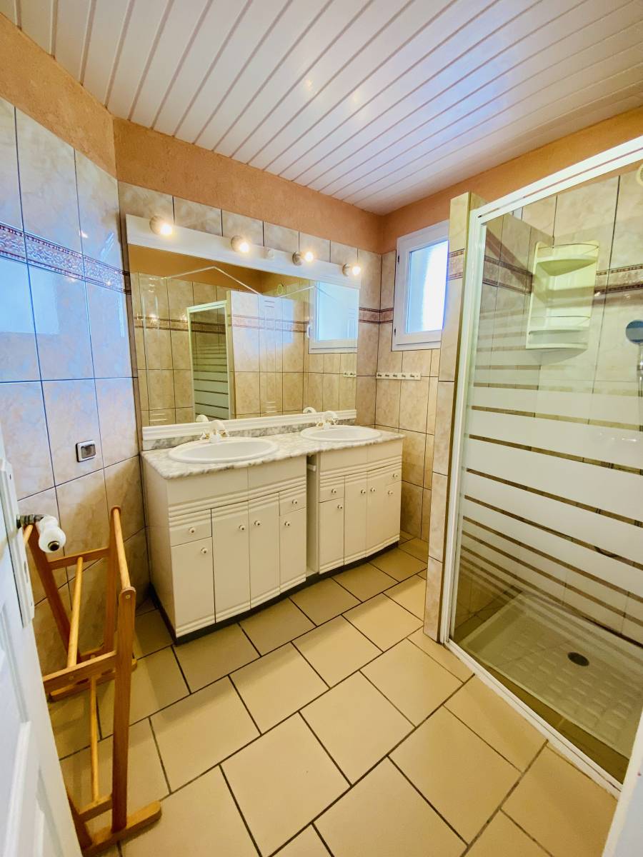 Spacieuse Villa 12 personnes avec piscine proche de l'océan à Biscarrosse Plage