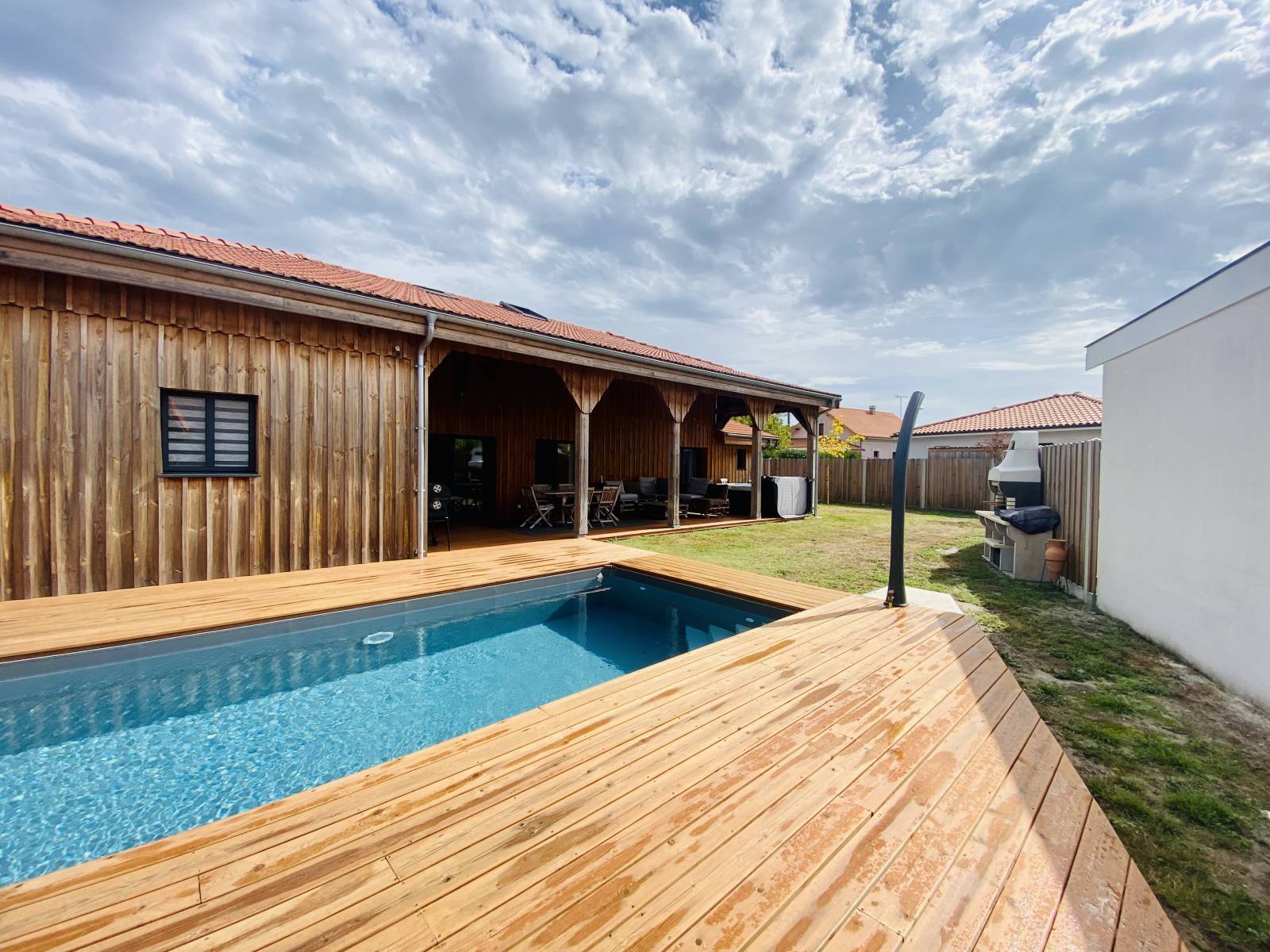 acheter une maison familiale à Biscarrosse avec une  piscine
