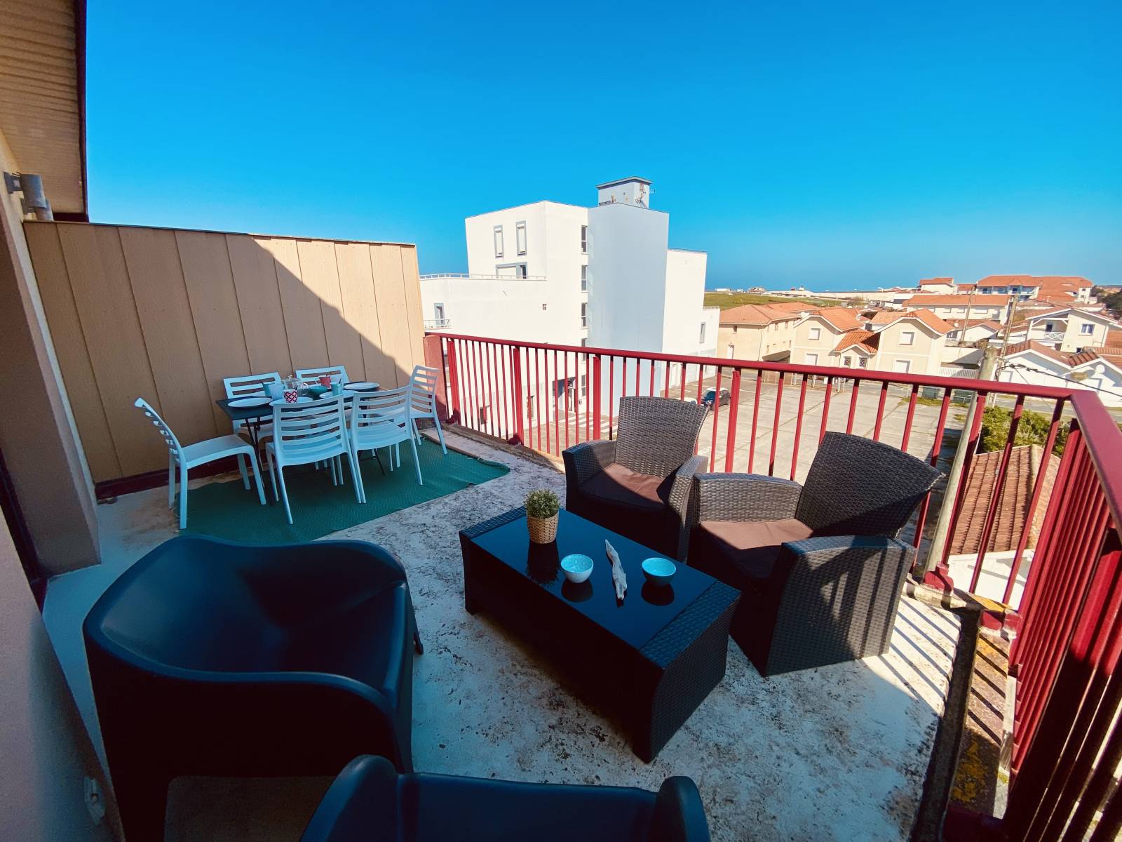 Agréable appartement avec deux chambre plus une cabine avec terrasse en front de mer de Biscarrosse Plage