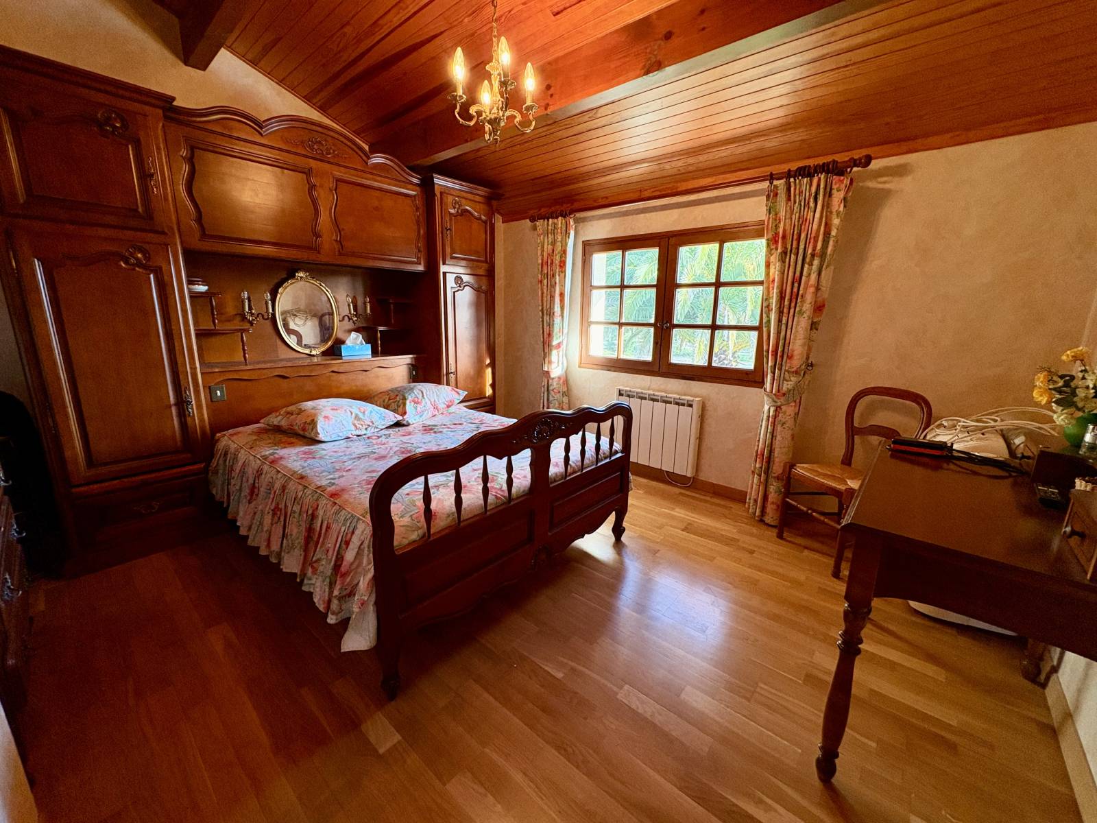 Jolie Maison traditionnelle 4 chambres + Bureau avec piscine à Biscarrosse Plage