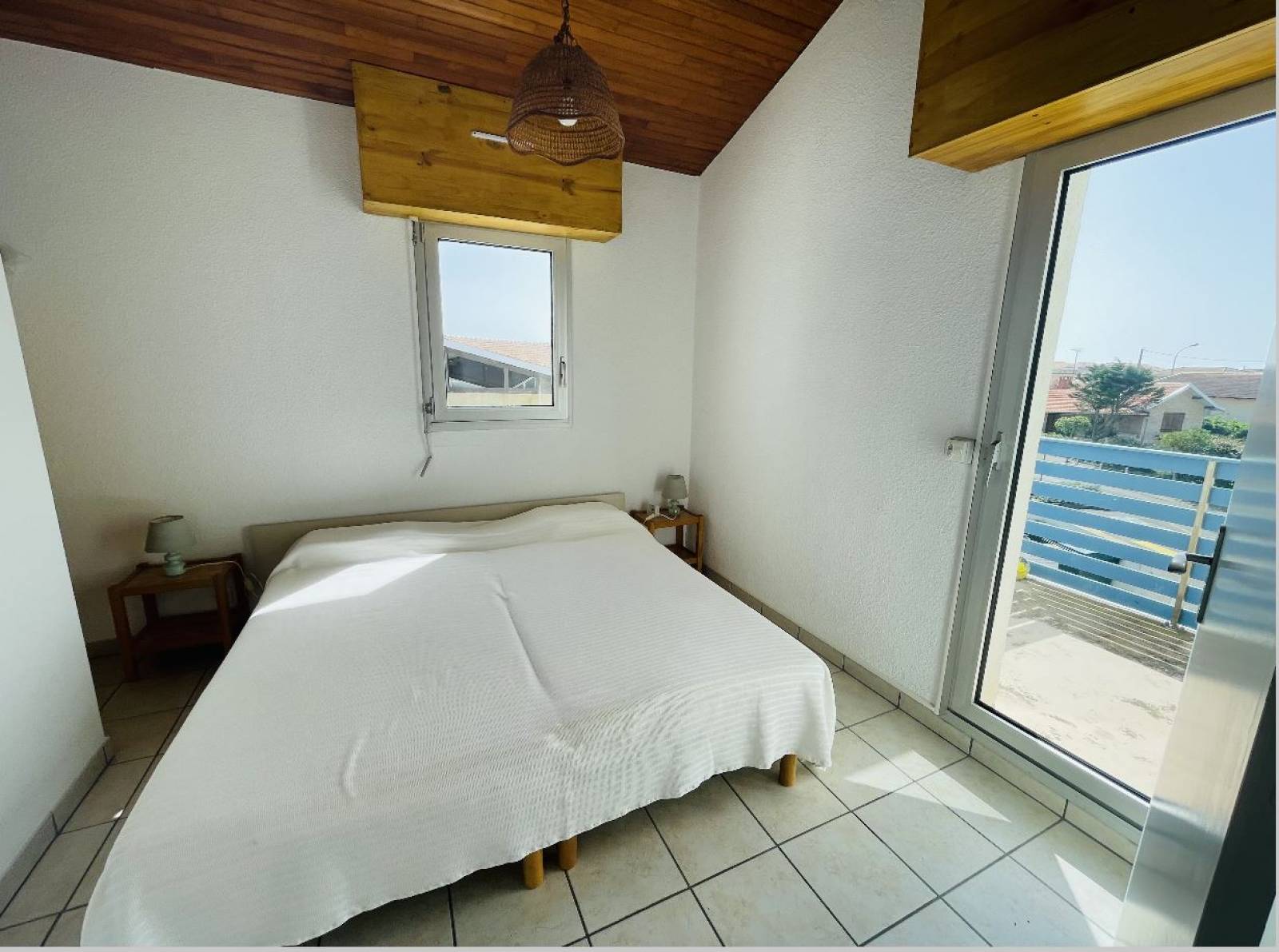 Appartement  de deux chambres avec place de parking, en bord de mer à Biscarrosse