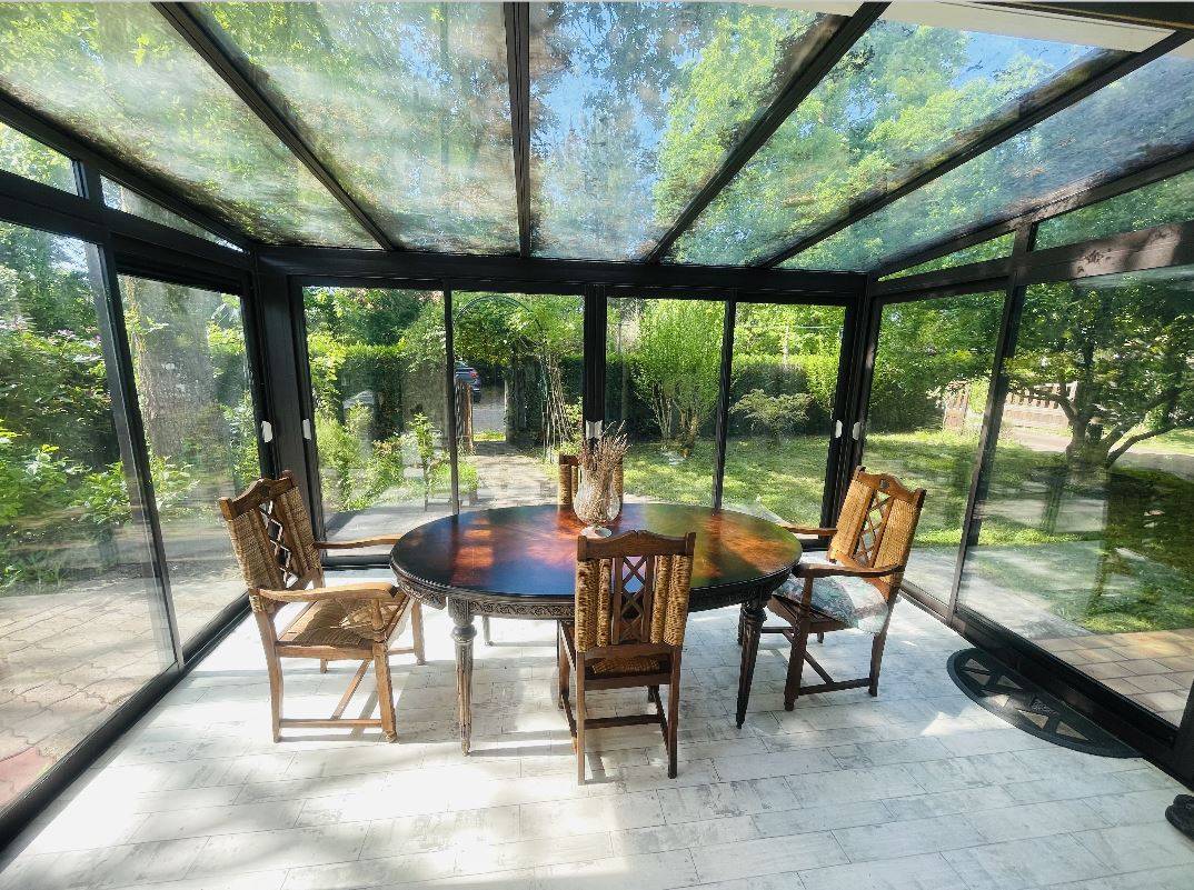 Maisons à vendre dans Biscarrosse Bourg avec garage et jardin