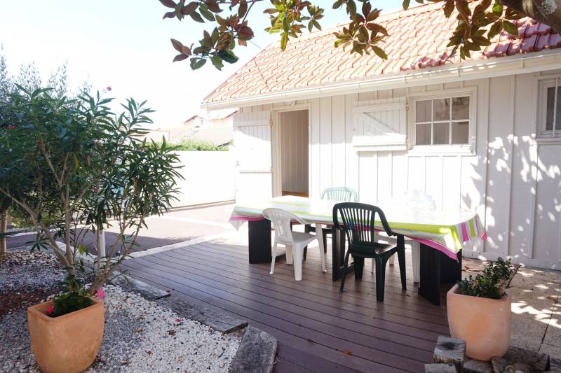 Location de vacances avec dépendance à Biscarrosse plage