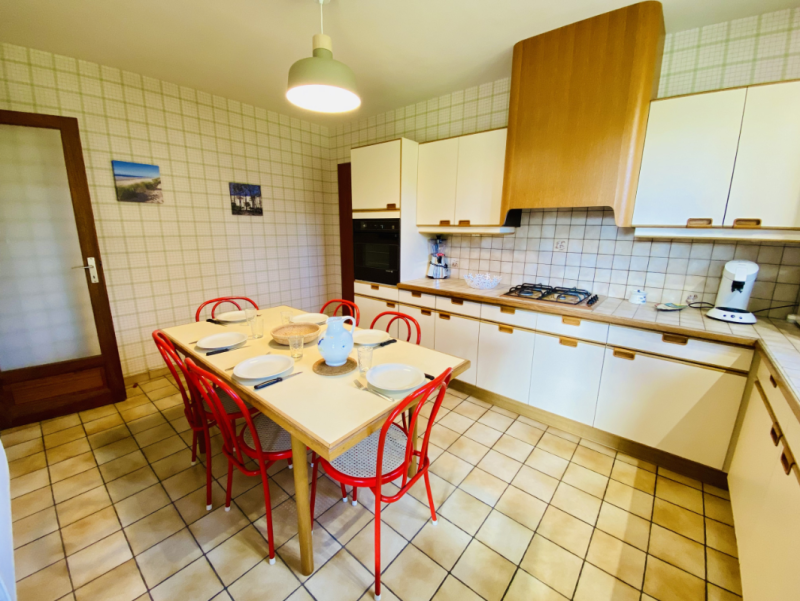 maison familiale à louer avec 4 chambres à biscarrosse avec grand jardin