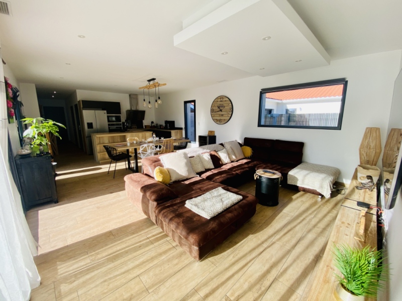 villa de location bien équipée avec piscine, pour passer les vacances en famille dans les Landes