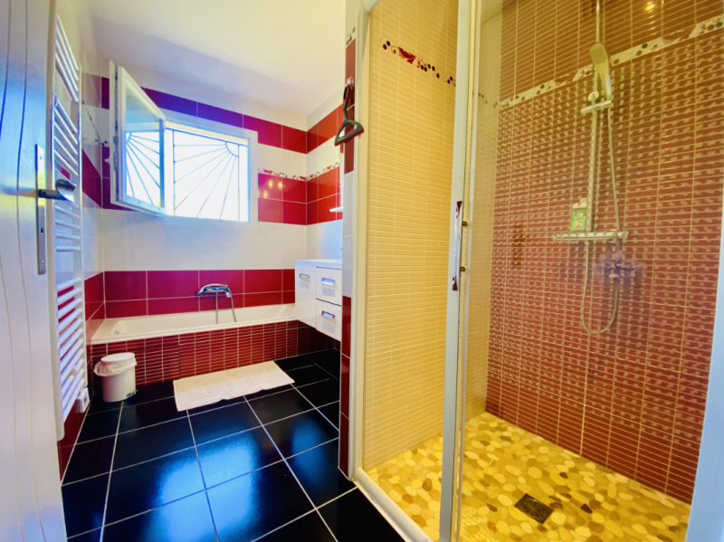 Location de vacances pour accueillir 7 personnes à Biscarrosse