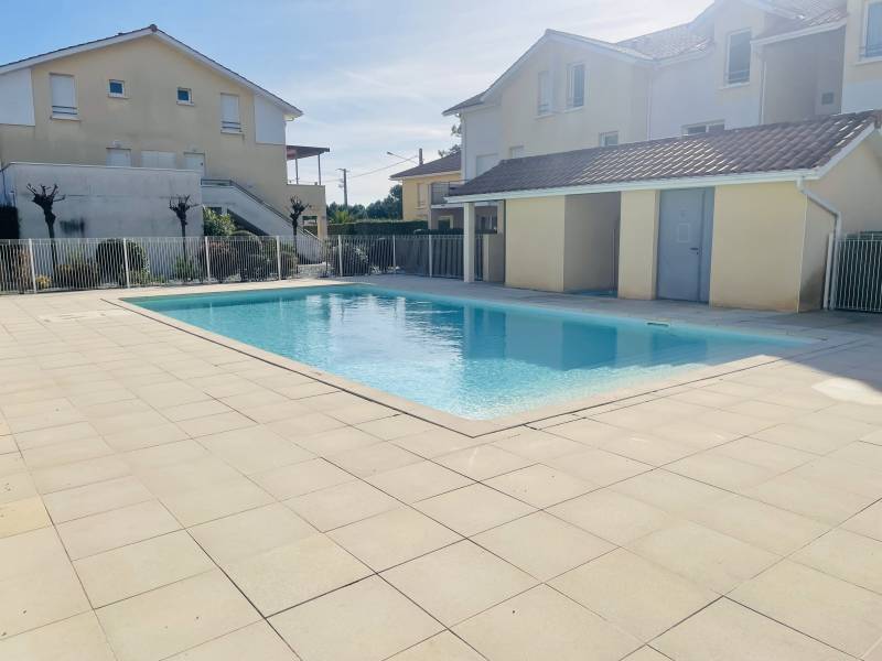 Appartement T3 Duplex 69 m2 avec piscine