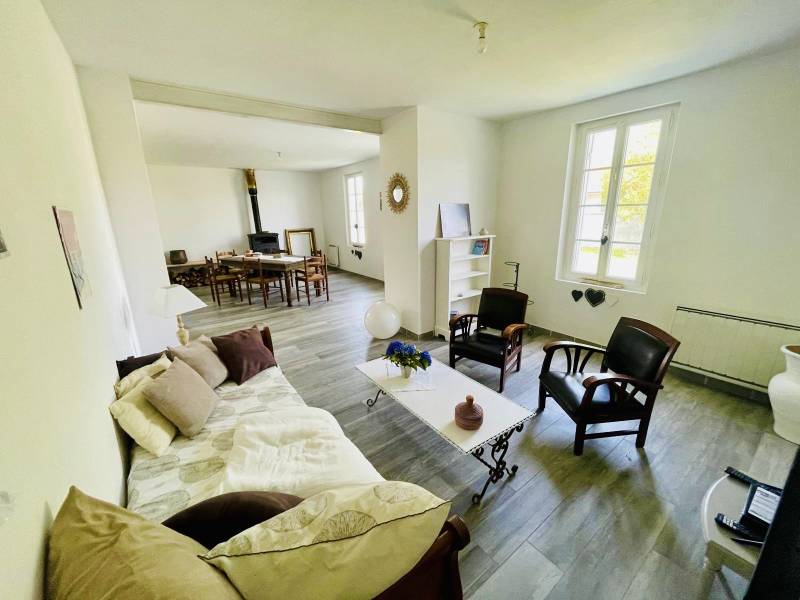 Maison de type T5 à vendre, proche du centre ville de Biscarrosse et du lac