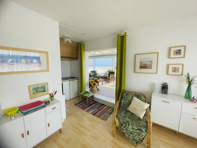 Bel appartement offrant une vue panoramique sur l'Océan