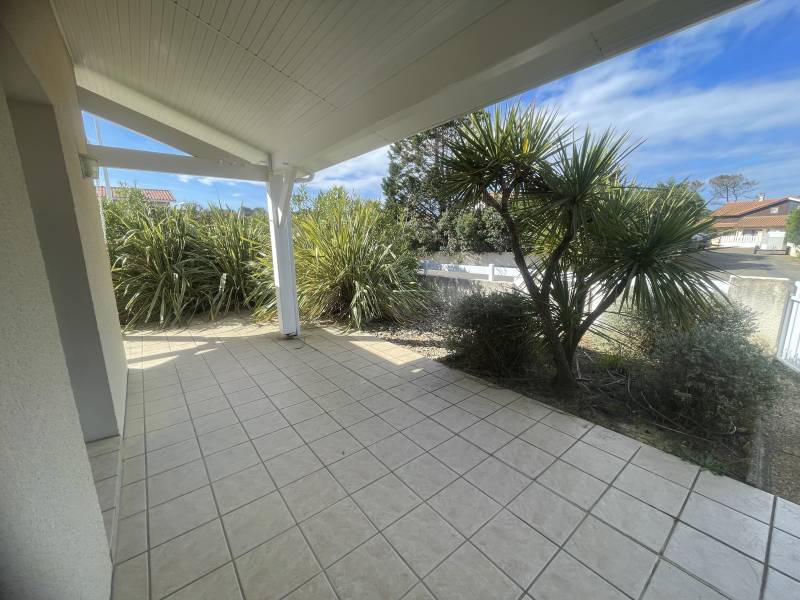 Maison T4  de plain pied avec garage proche de l'océan
