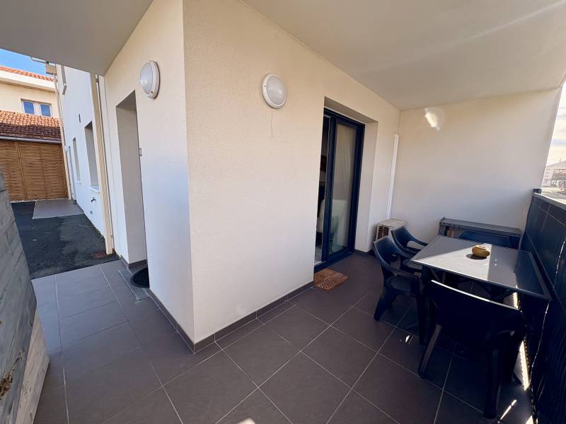 Joli T2 Bis dans Résidence Neuve au centre-ville de Biscarrosse Plage