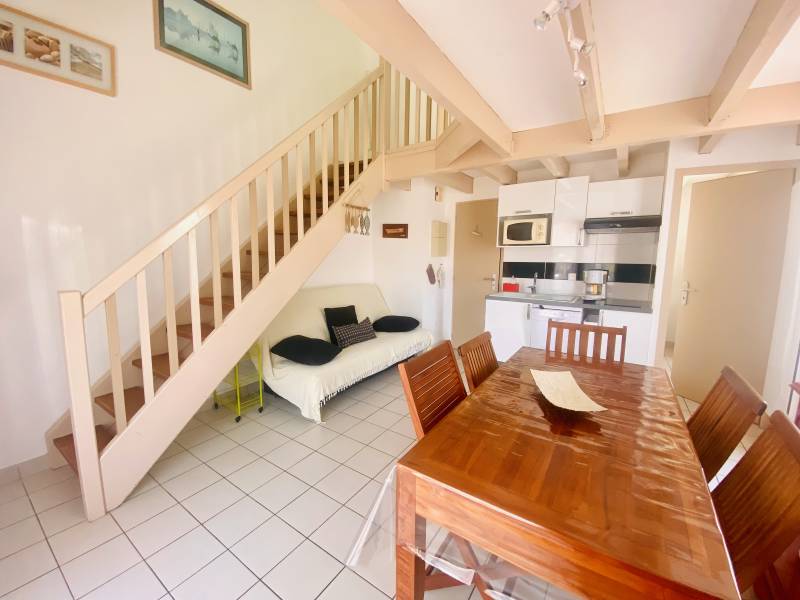 Vendu : Sympathique Pavillon avec 2 Chambres + Mezzanine