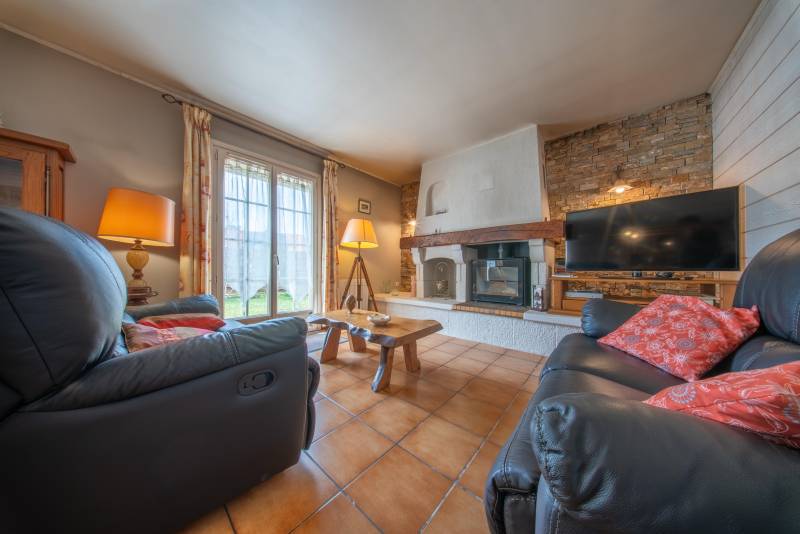 Agréable Propriété sur terrain de 2450m² en bordure de forêt à Biscarrosse