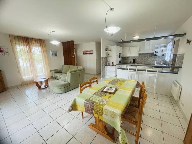 Maison T4  de plain pied avec garage proche de l'océan