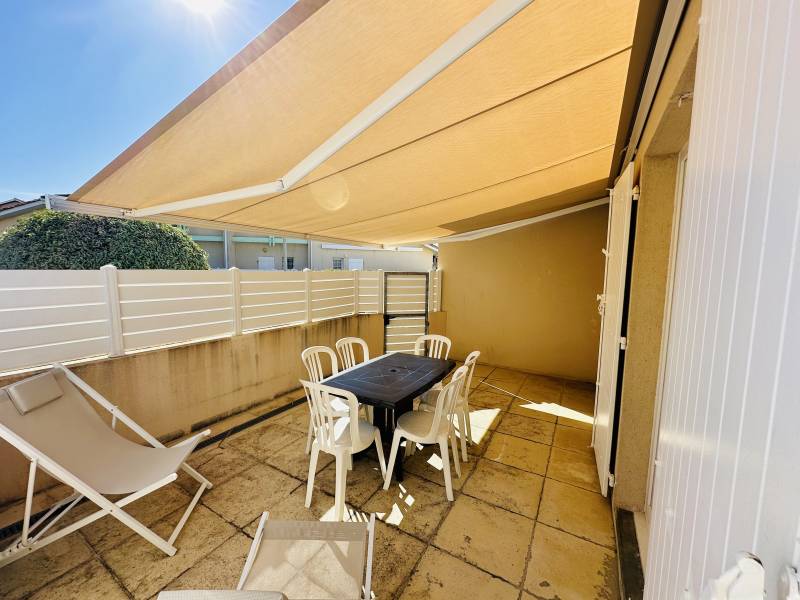 Agréable Pavillon 2 chambres dans une résidence avec piscine à Biscarrosse Plage